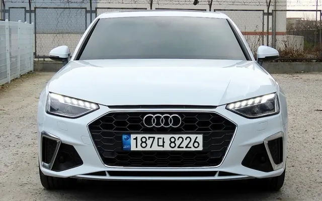 A4 (B9) 40 TFSI 프리미엄 아우디 2022/01 68,947km